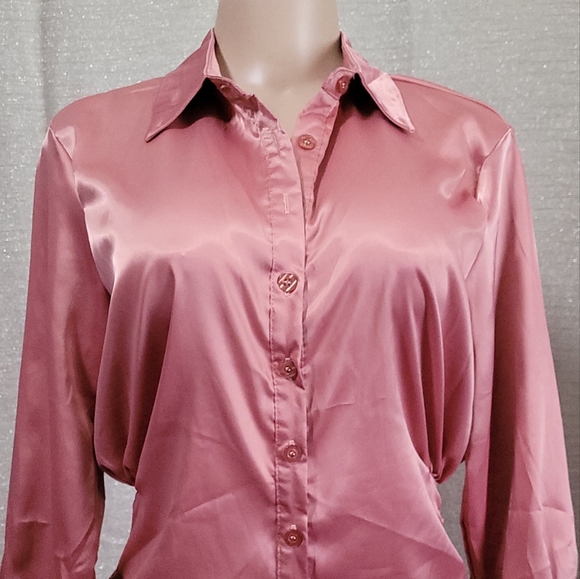 Minj dress new size M strech material. Price with a bundle. - Picture 4 of 8